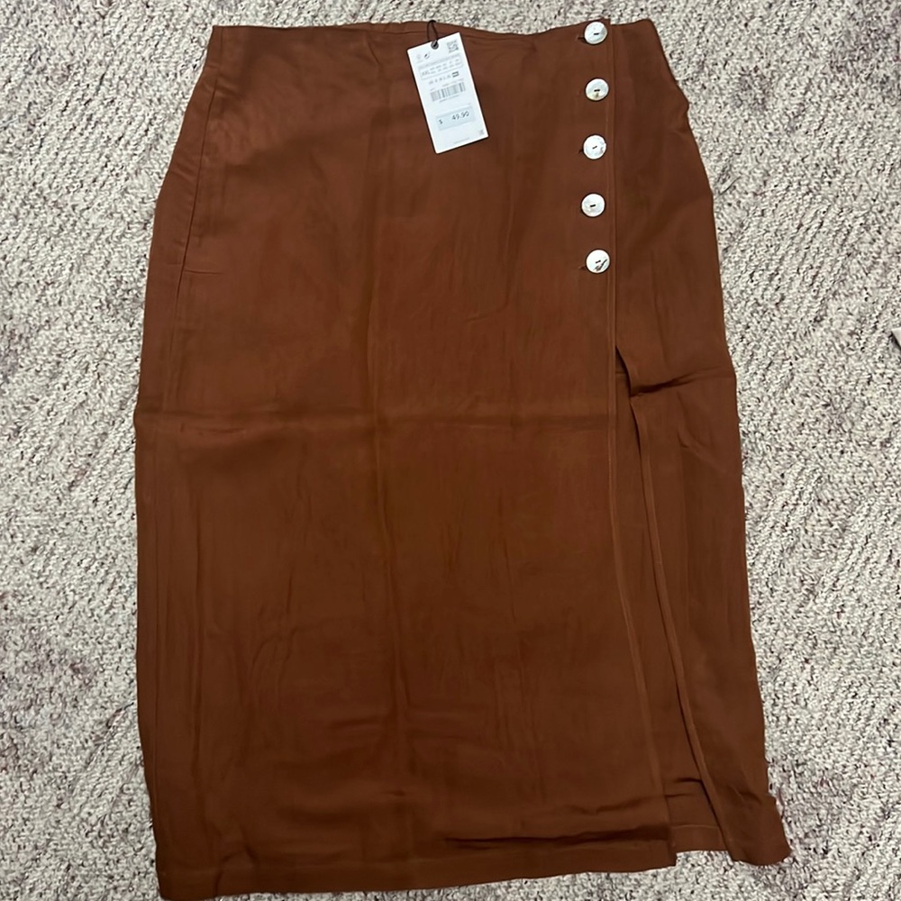 LINEN BLEND SKIRT WITH BUTTONS